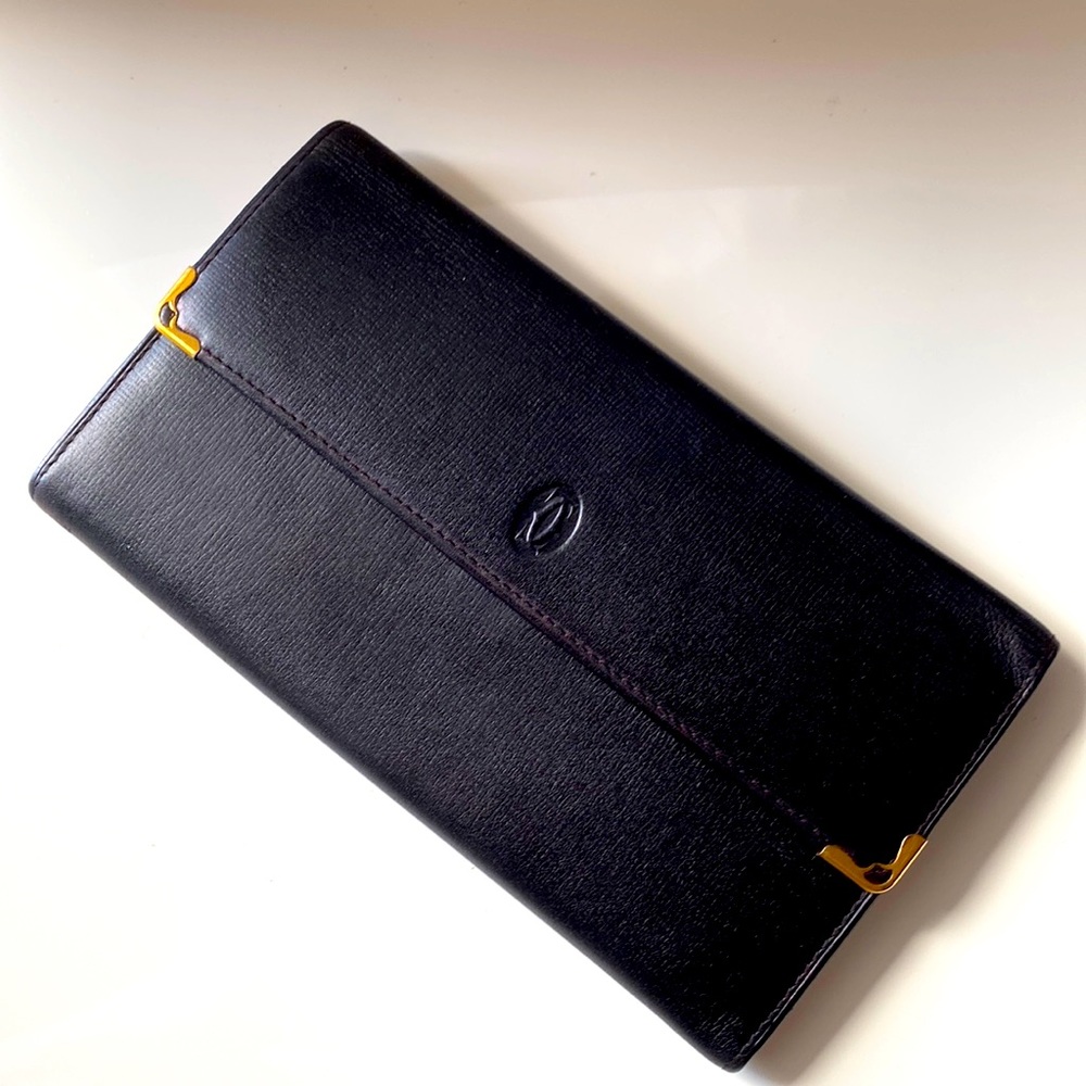 Authentic Cartier Wallet. Shoulder bag Chain
